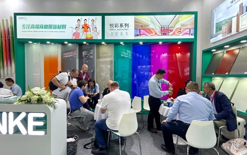 anke-china-glass-exhibition-concludes-with-accolades_02.png